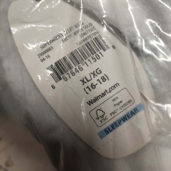 New NWT Superminky Sleep Robe Women's Size XLarge 16-18 Arctic White Solid Spa - Picture 2 of 6